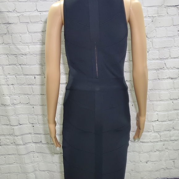 NWT MARCIANO BLACK SLEEVELESS BADGE DRESS - Picture 2 of 7